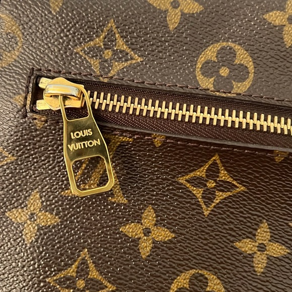 Louis Vuitton Métis Pochette Monogram Canvas Shoulder Crossbody Bag - Picture 14 of 17